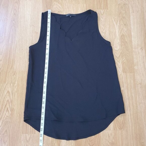 Gibson Savannah Scallop Neck Tank - size XS in Black - Picture 10 of 14
